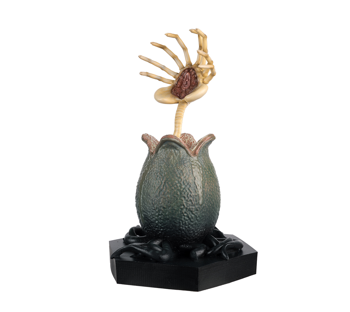 9. HC NYCC Alien_Predator_Collection Special_Edition Egg_and_Facehugger